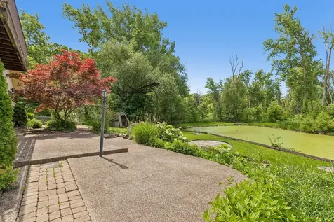 1191 Hunters Lane Libertyville IL 60048
