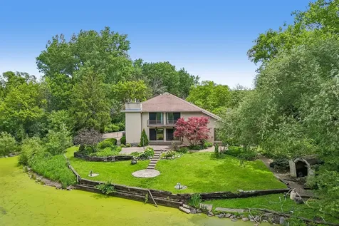 1191 Hunters Lane Libertyville IL 60048