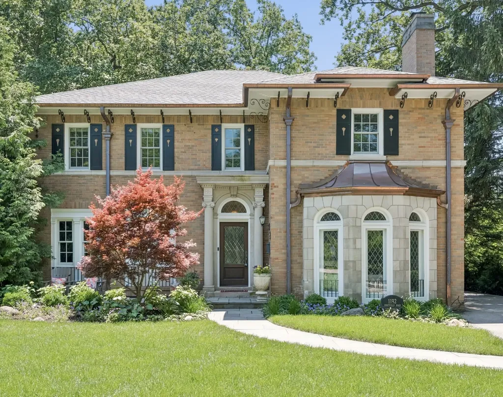 1192 Chatfield Road Winnetka IL 60093