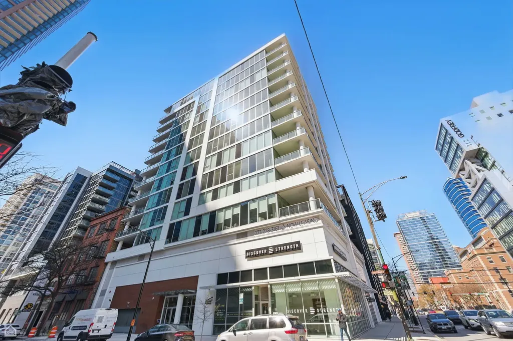 146 West Erie Street Chicago IL 60654