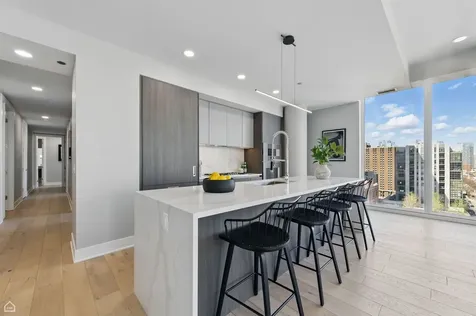 146 West Erie Street Chicago IL 60654