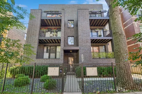 4937 North Winthrop Avenue Chicago IL 60640