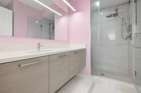 4937 North Winthrop Avenue Chicago IL 60640
