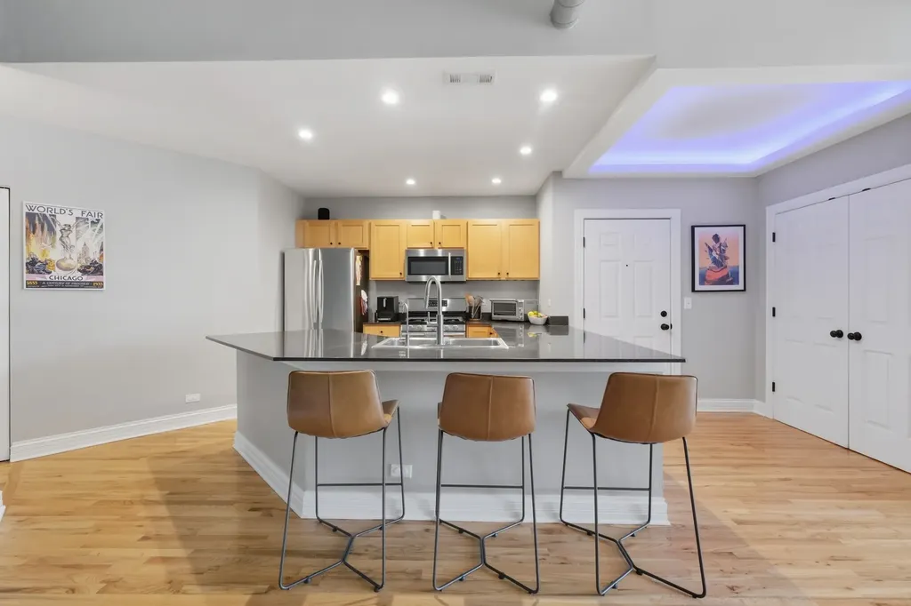 1245 West George Street Chicago IL 60657