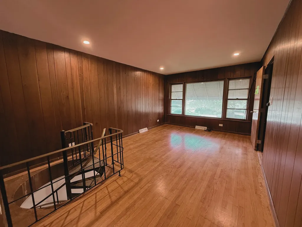 6244 South Seeley Avenue Chicago IL 60636