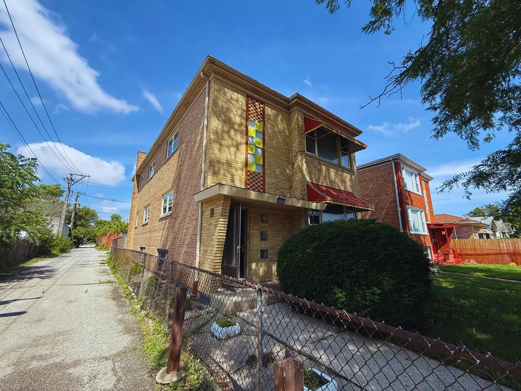 6244 South Seeley Avenue Chicago IL 60636