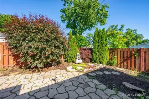 3911 Eastway Drive Island Lake IL 60042
