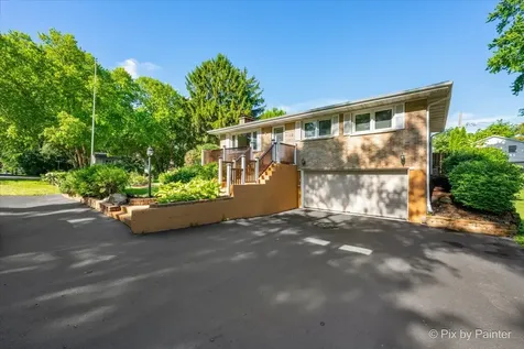 3911 Eastway Drive Island Lake IL 60042