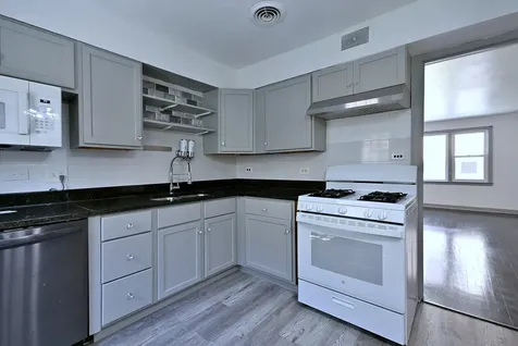 7911 North Avenue River Forest IL 60305