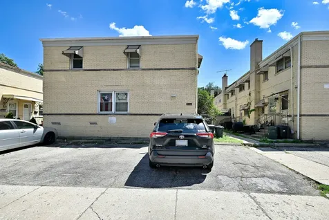 7911 North Avenue River Forest IL 60305
