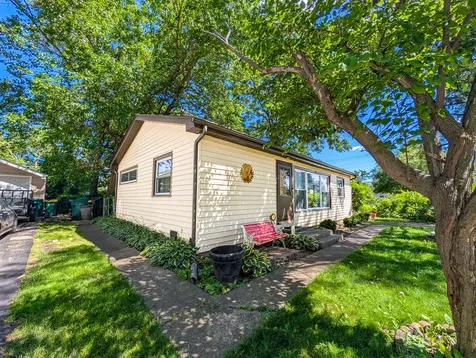 291 3RD Street Wheeling IL 60090