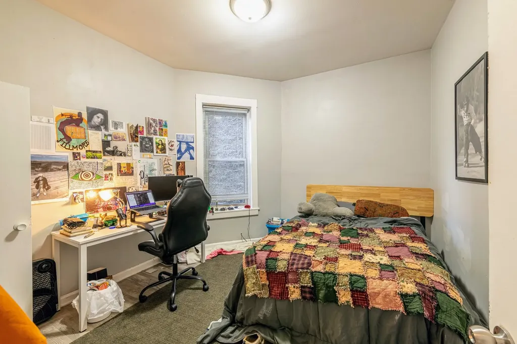 4431 North Racine Avenue Chicago IL 60640