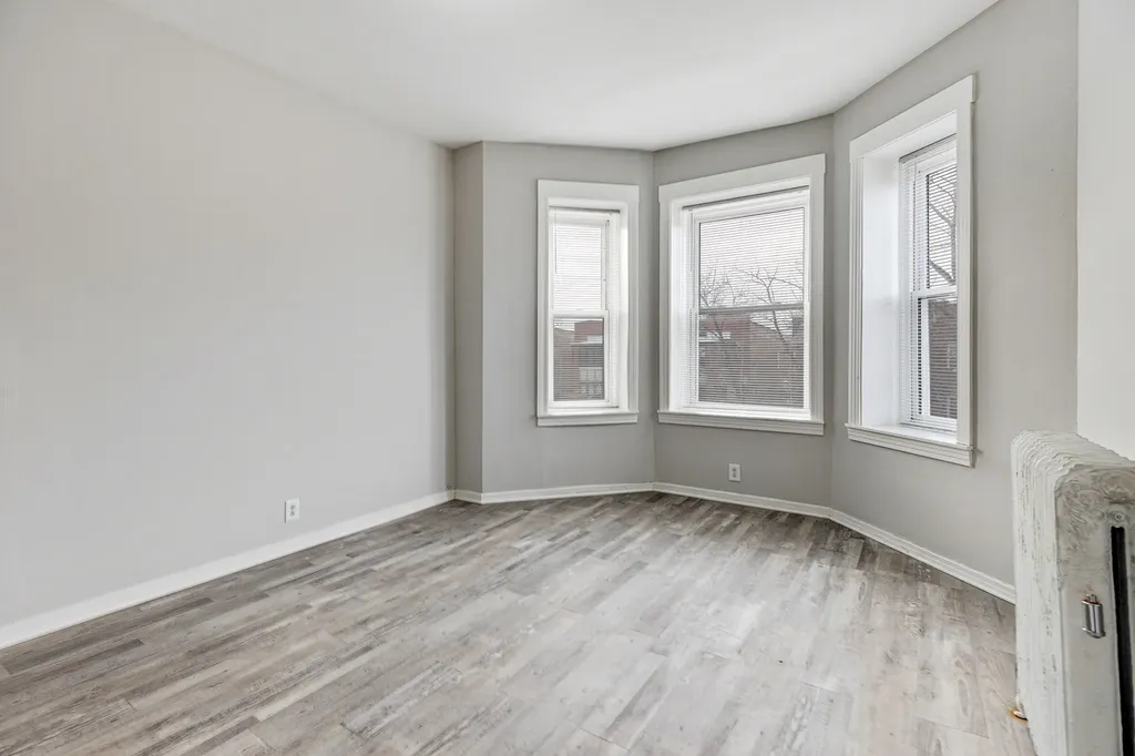 4431 North Racine Avenue Chicago IL 60640