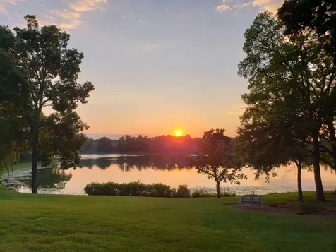 640 Old Barn Road Lake Barrington IL 60010