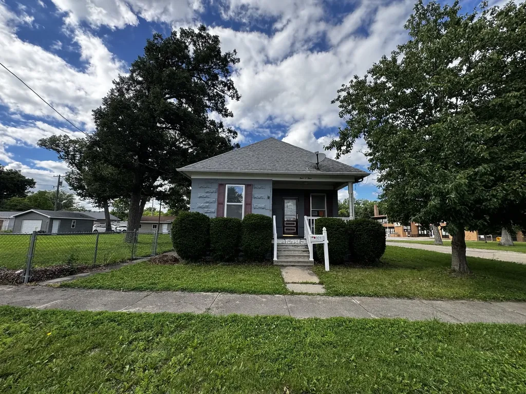 404 Brumbach Street Streator IL 61364
