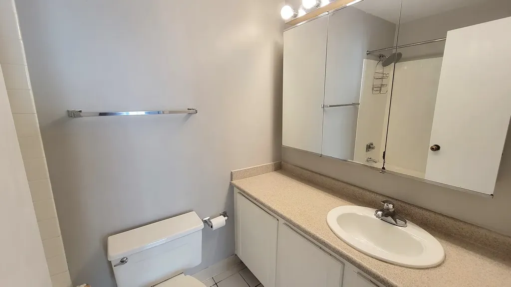 10 East Ontario Street Chicago IL 60611