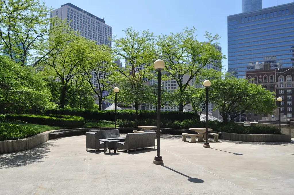 10 East Ontario Street Chicago IL 60611