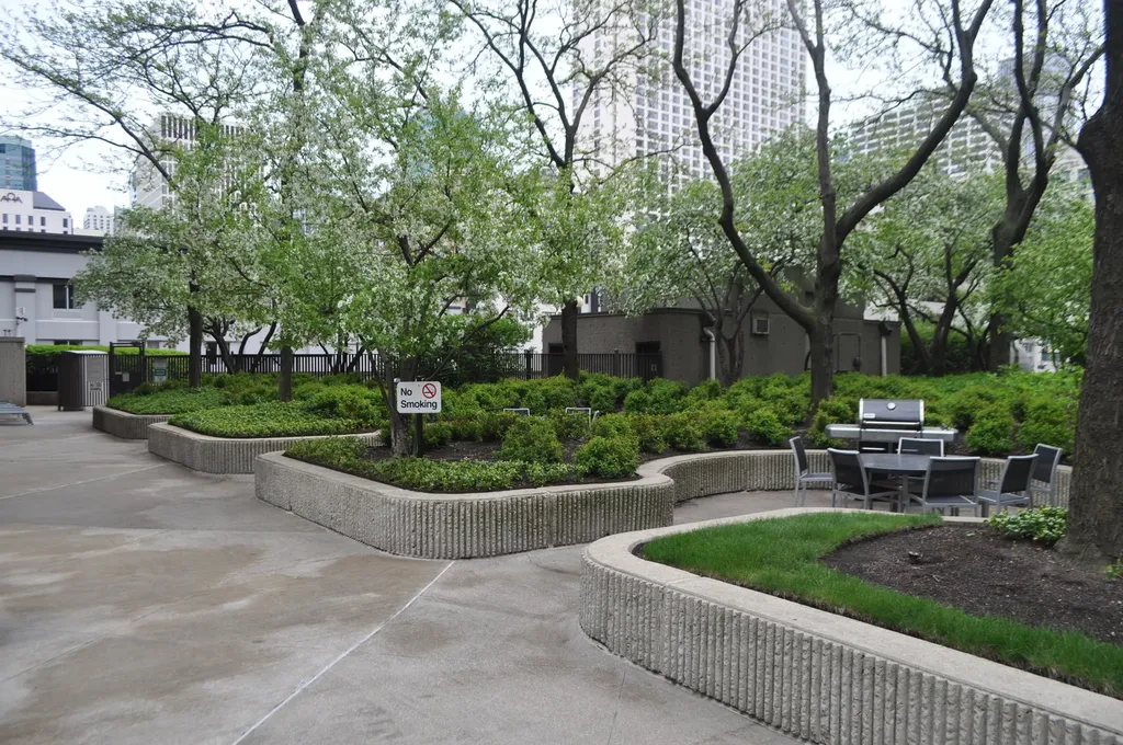 10 East Ontario Street Chicago IL 60611
