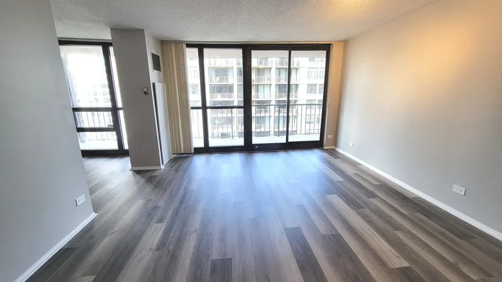 10 East Ontario Street Chicago IL 60611