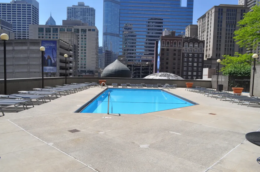 10 East Ontario Street Chicago IL 60611