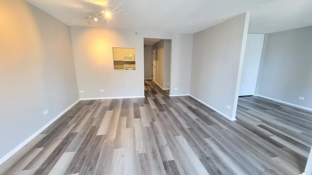 10 East Ontario Street Chicago IL 60611