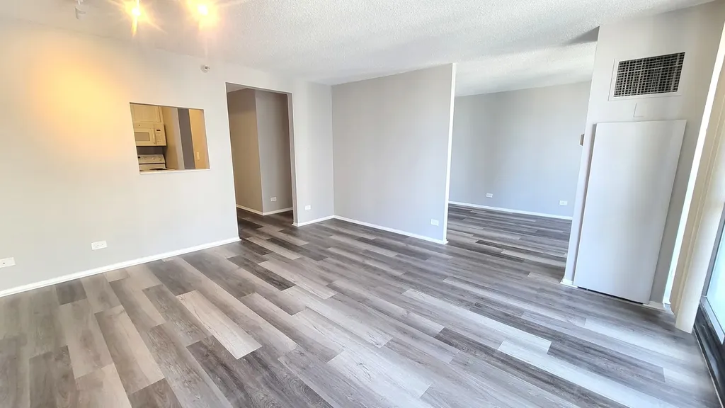10 East Ontario Street Chicago IL 60611