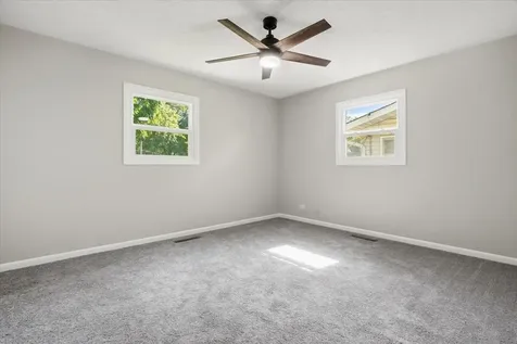 641 Clover Road Wauconda IL 60084
