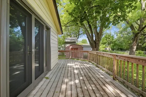 641 Clover Road Wauconda IL 60084