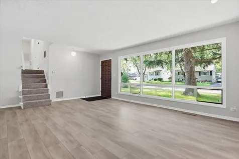 641 Clover Road Wauconda IL 60084