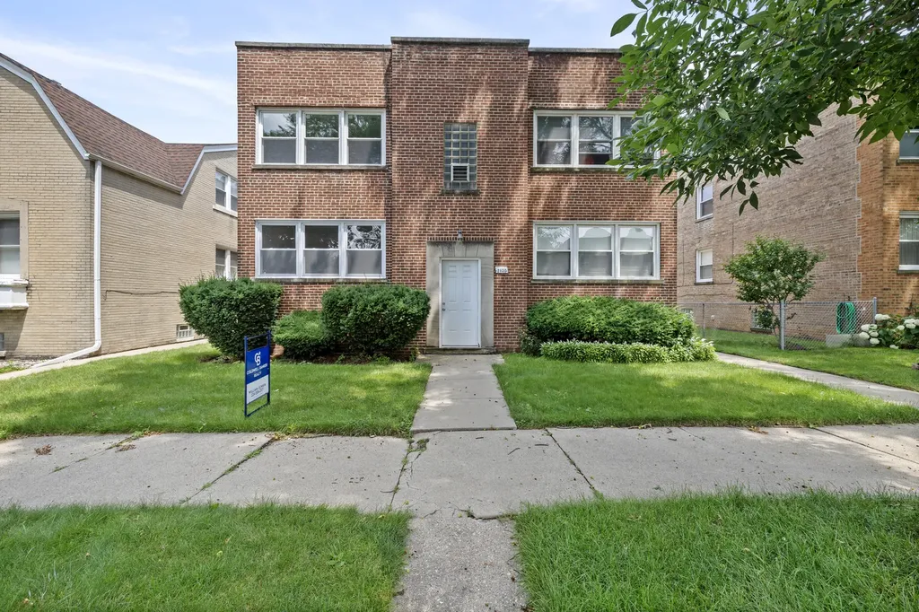 2830 West Summerdale Avenue Chicago IL 60625
