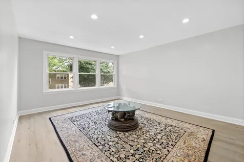 2830 West Summerdale Avenue Chicago IL 60625