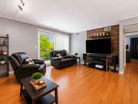 11036 South Kilpatrick Avenue Oak Lawn IL 60453