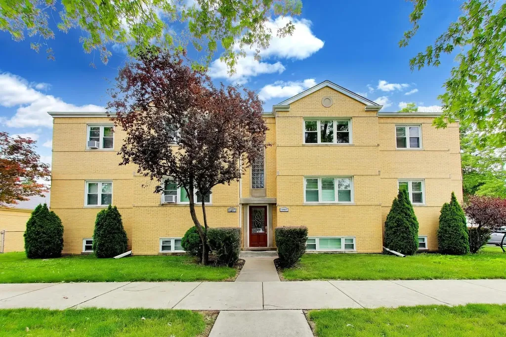 6407 North Normandy Avenue Chicago IL 60631