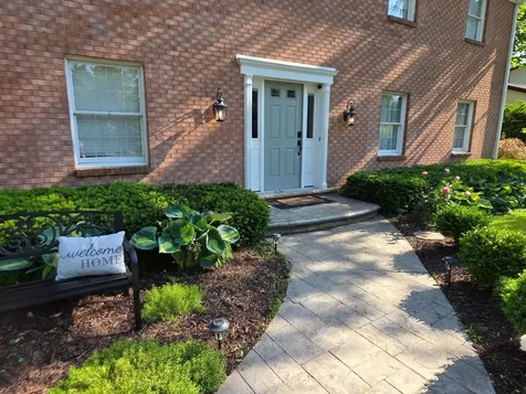 5461 Blackthorn Drive Rockford IL 61107