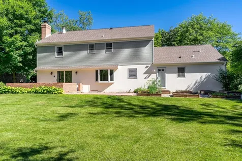 5461 Blackthorn Drive Rockford IL 61107