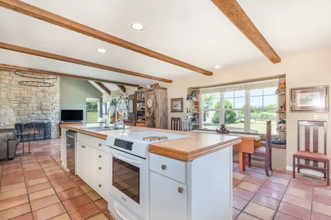 5284 Harvey Road Caledonia IL 61011