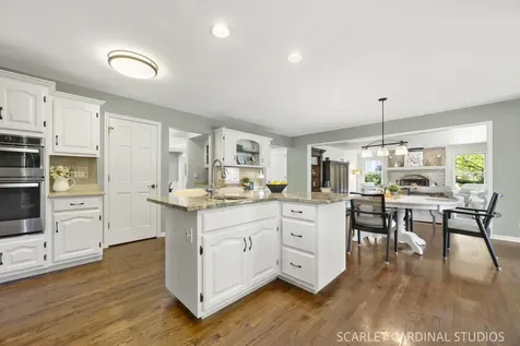 1050 Aster Lane West Chicago IL 60185