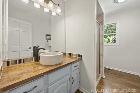 1050 Aster Lane West Chicago IL 60185