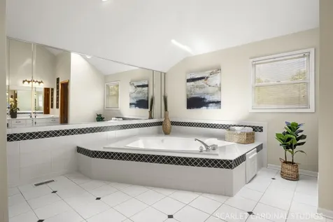 1050 Aster Lane West Chicago IL 60185