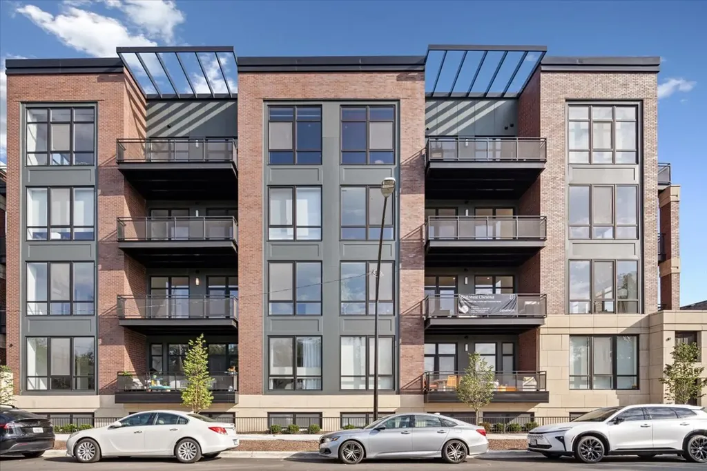 1340 West Chestnut Street Chicago IL 60642