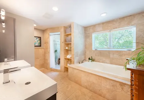 472 Lincoln Avenue Lake Bluff IL 60044