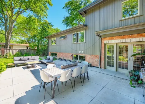 472 Lincoln Avenue Lake Bluff IL 60044