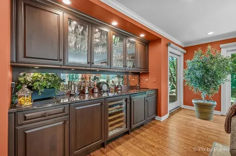 1986 Camphill Circle Inverness IL 60067