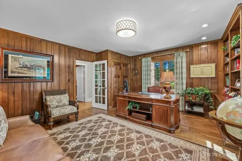 1986 Camphill Circle Inverness IL 60067