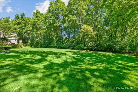 1986 Camphill Circle Inverness IL 60067