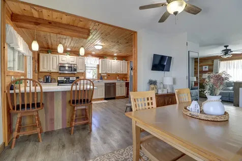 1303 Johnson Avenue Sterling IL 61081