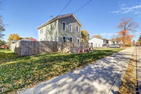 1303 Johnson Avenue Sterling IL 61081