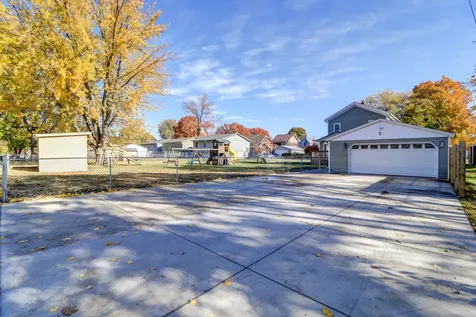 1303 Johnson Avenue Sterling IL 61081