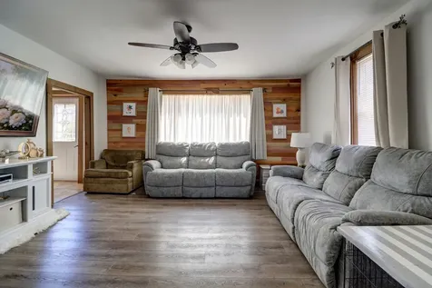 1303 Johnson Avenue Sterling IL 61081