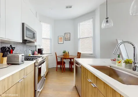 2120 West Belmont Avenue Chicago IL 60618